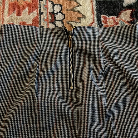 Beautiful pencil skirt for work - Picture 5 of 6